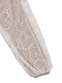 ﾊｰﾄ刺繍ﾁｭｰﾙｽﾘｰﾌﾞのﾌｪﾐﾆﾝﾜﾝﾋﾟｰｽ 詳細画像